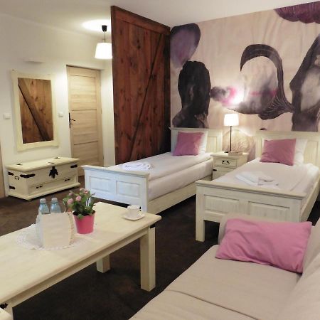 Pensjonat Pola Otel Krakow Dış mekan fotoğraf