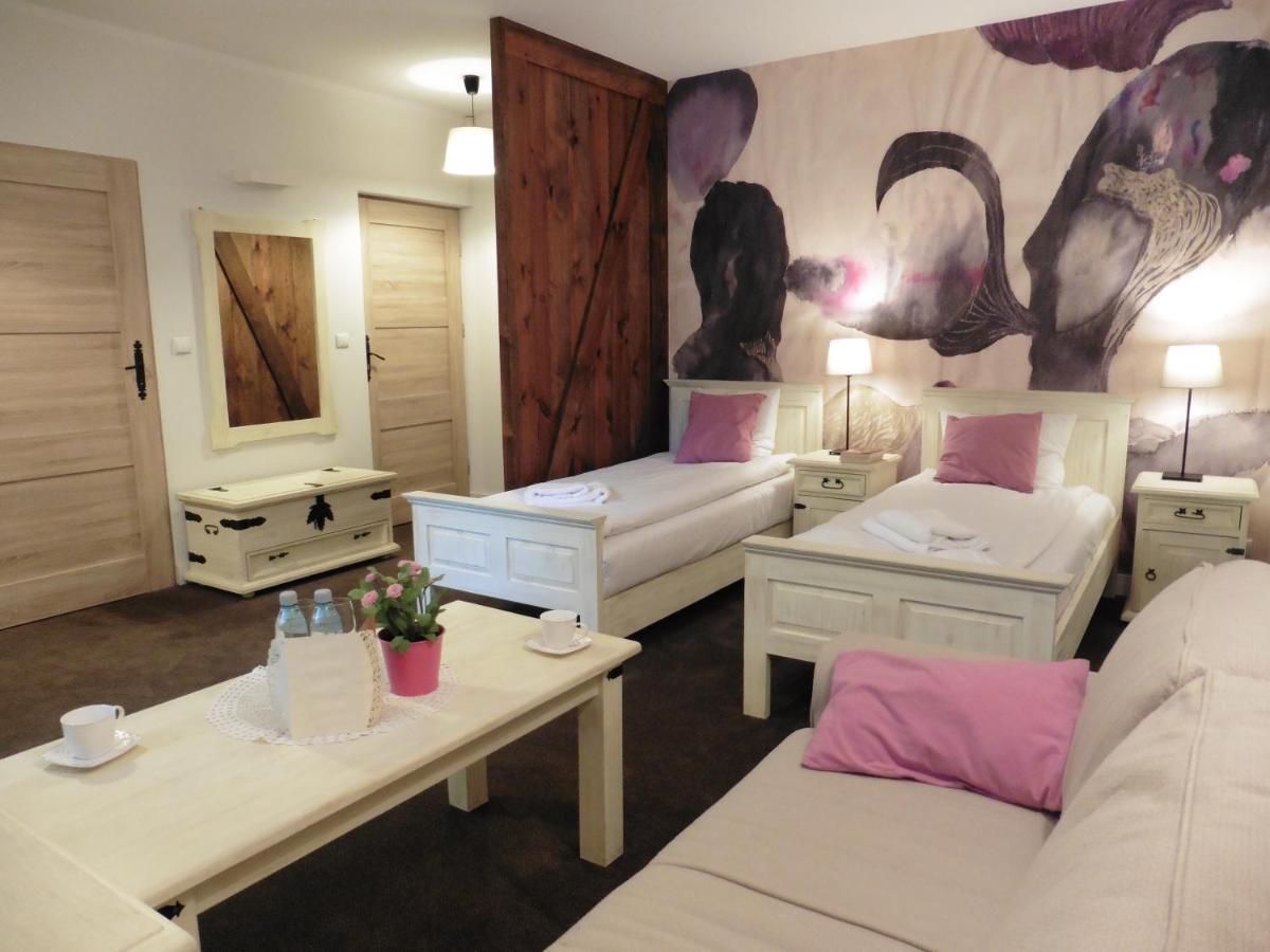 Pensjonat Pola Otel Krakow Dış mekan fotoğraf