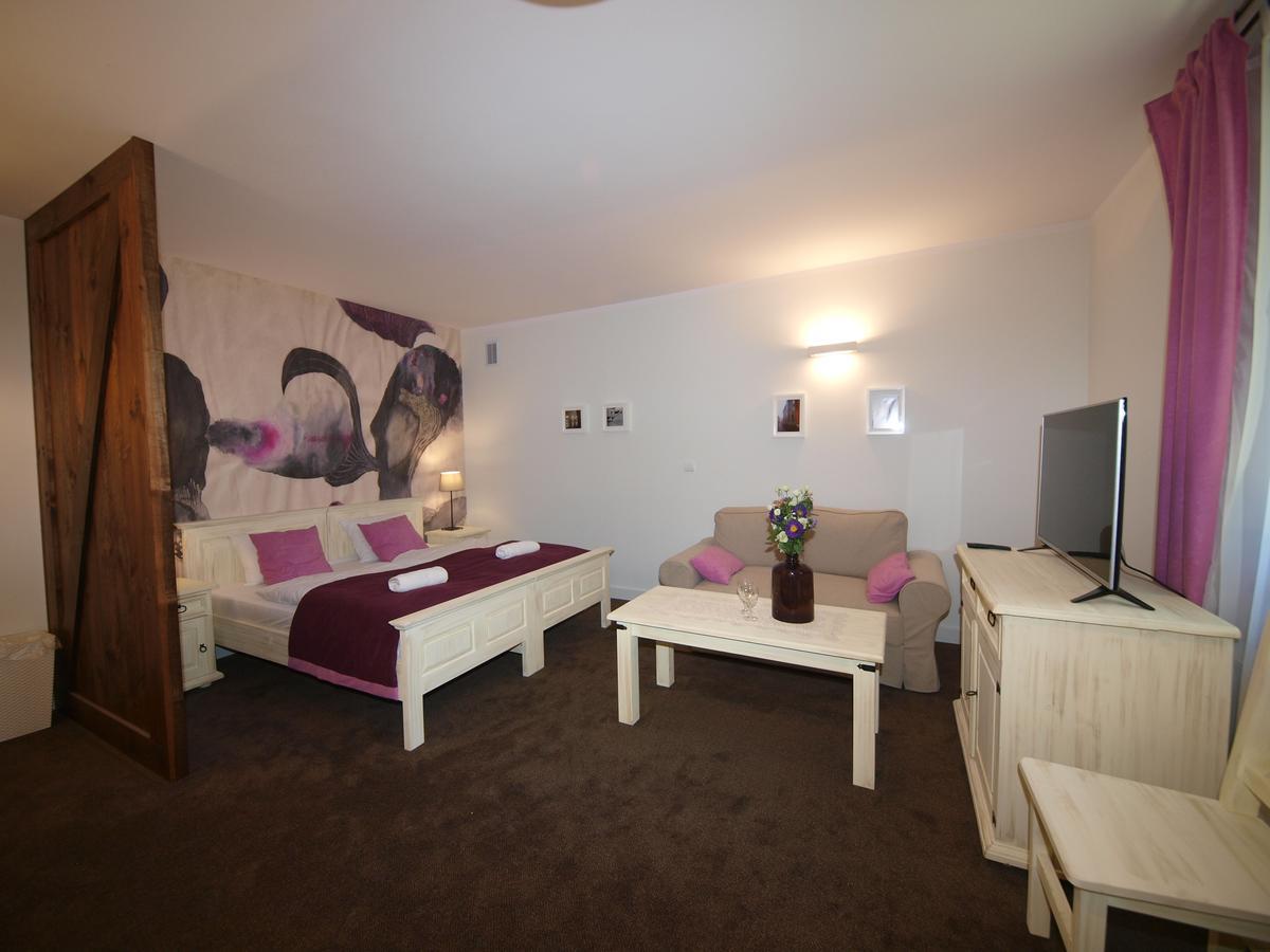 Pensjonat Pola Otel Krakow Dış mekan fotoğraf